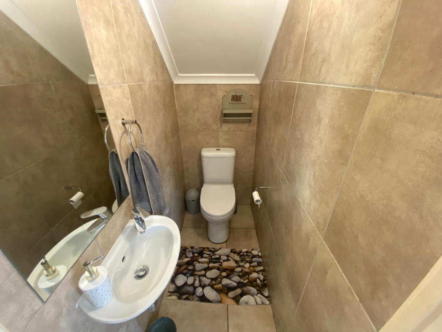 To Let 3 Bedroom Property for Rent in Brackenfell Central Western Cape